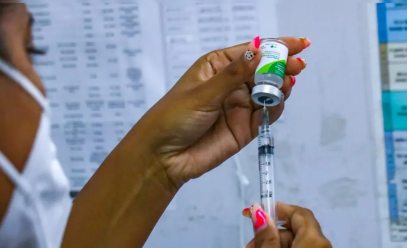 Rio reforça a necessidade de tomar a vacina contra covid-19