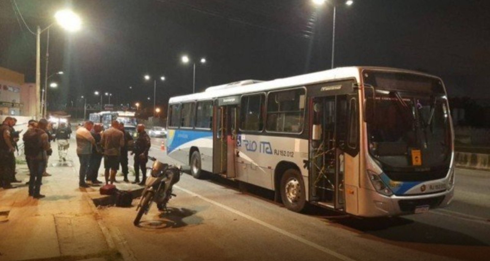 Criminoso morre em tentativa de assalto a ônibus em Niterói