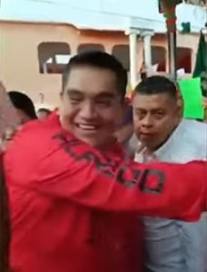 No México, candidato a prefeito é assassinado durante comício