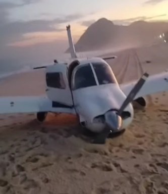 Avião de pequeno porte faz pouso forçado na Praia de Itaipuaçu, em Maricá