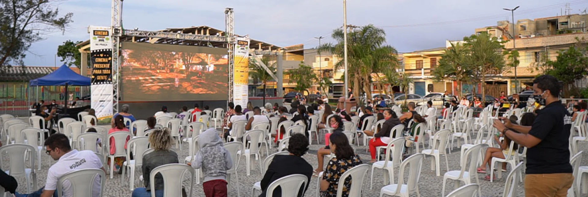 Salgueiro e Jardim Catarina vão ganhar programação que oferece sessões de cinema ao ar livre