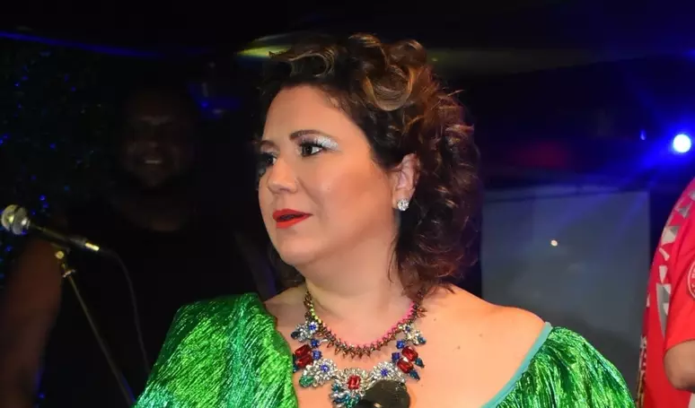 Cantora Maria Rita relata roubo de caminhão com instrumentos na Baixada Fluminense