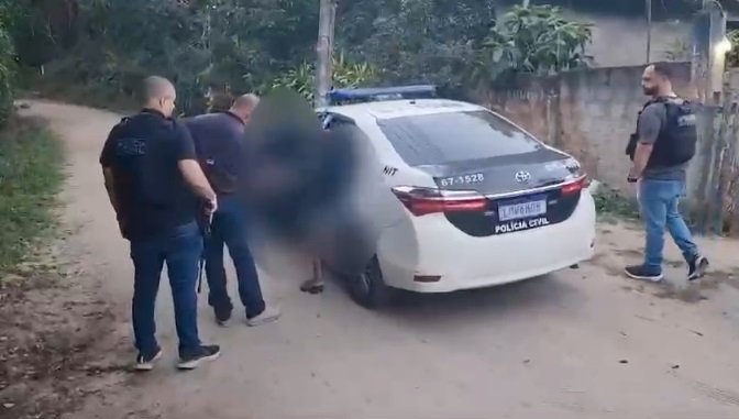 Polícia Civil captura homem foragido da Justiça há 12 anos por homicídio contra sua companheira; vídeo