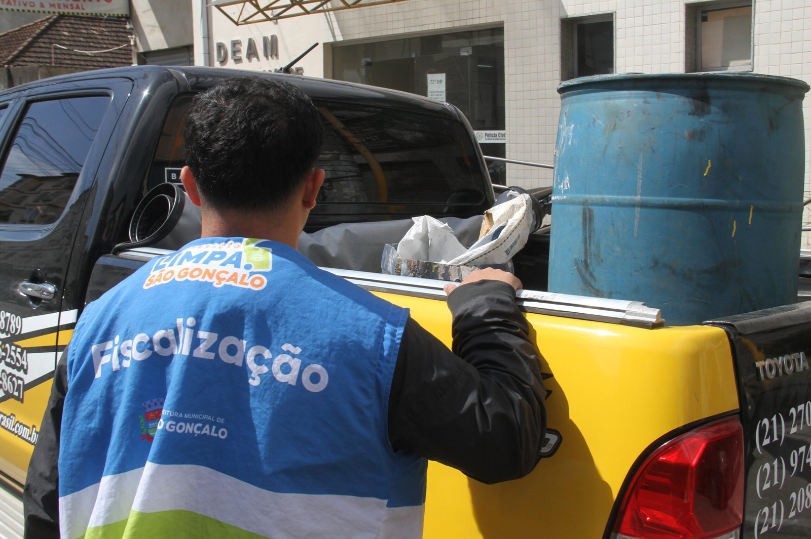 Guarda Municipal de São Gonçalo flagra crime ambiental no Engenho Pequeno