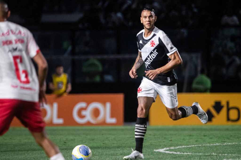 Jogador do Vasco é assaltado na noite deste domingo (8) no Rio de Janeiro