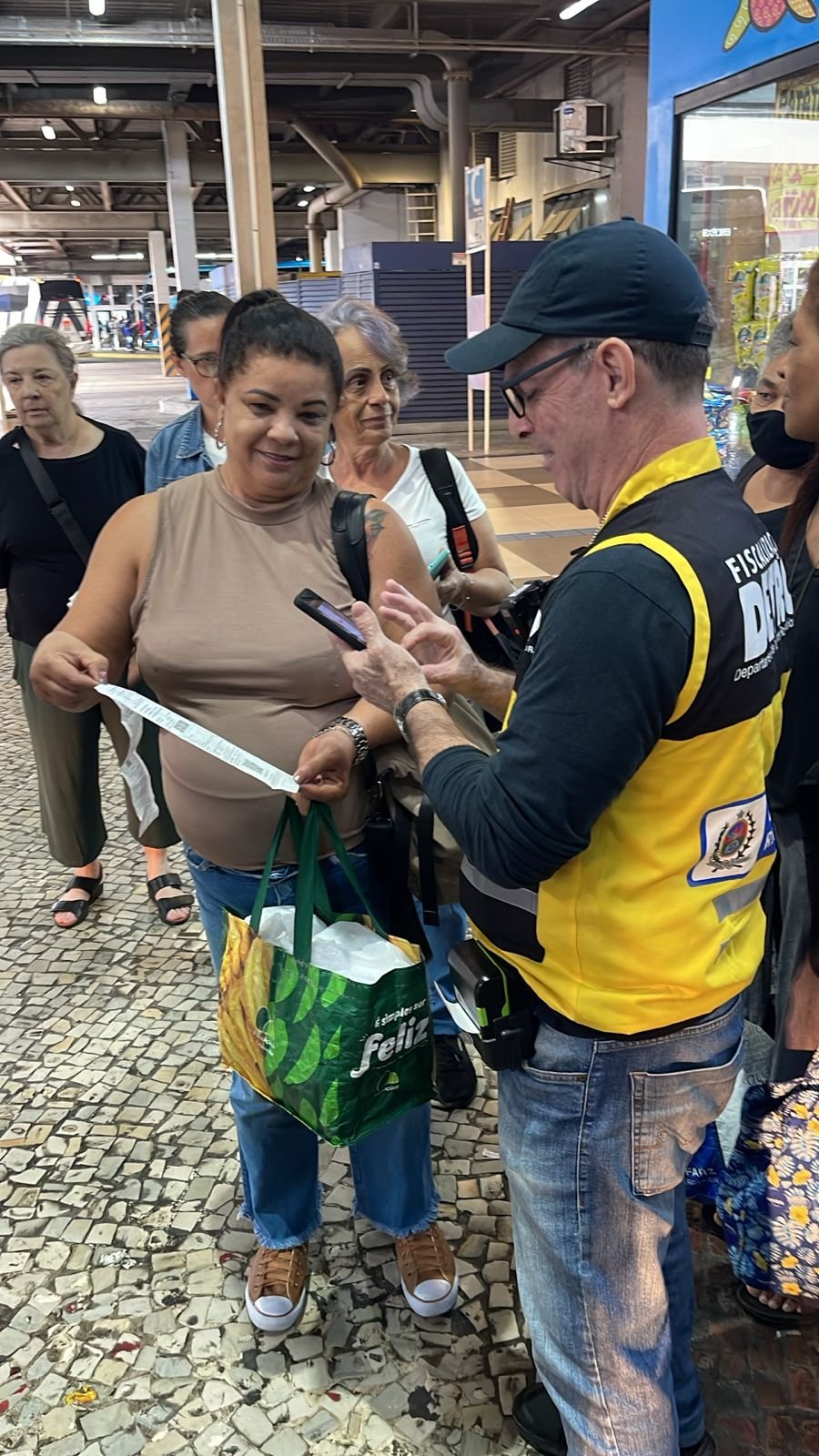 Detro-RJ faz Operação Independência com reforço no Terminal Rodoviário Roberto Silveira, em Niterói