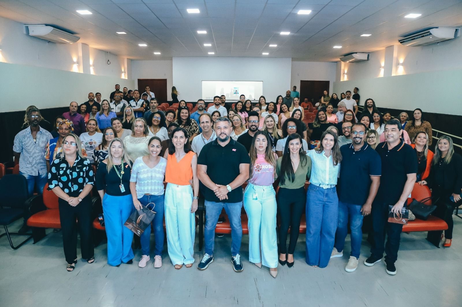 Evento em Itaboraí homenageia médicos da rede municipal