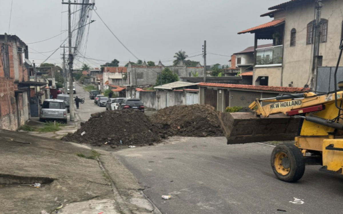 Operação da PM retira 32 toneladas de barricadas em comunidades de São Gonçalo