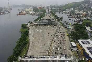 Caminhão enguiçado interdita tráfego na Ponte Rio Niterói, sentido Rio