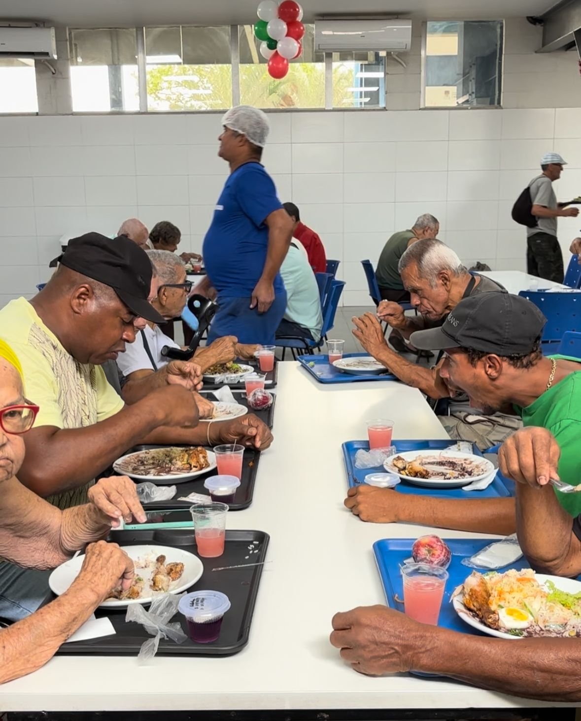 População fluminense conta com cardápio especial de Natal nas unidades do Restaurante do Povo