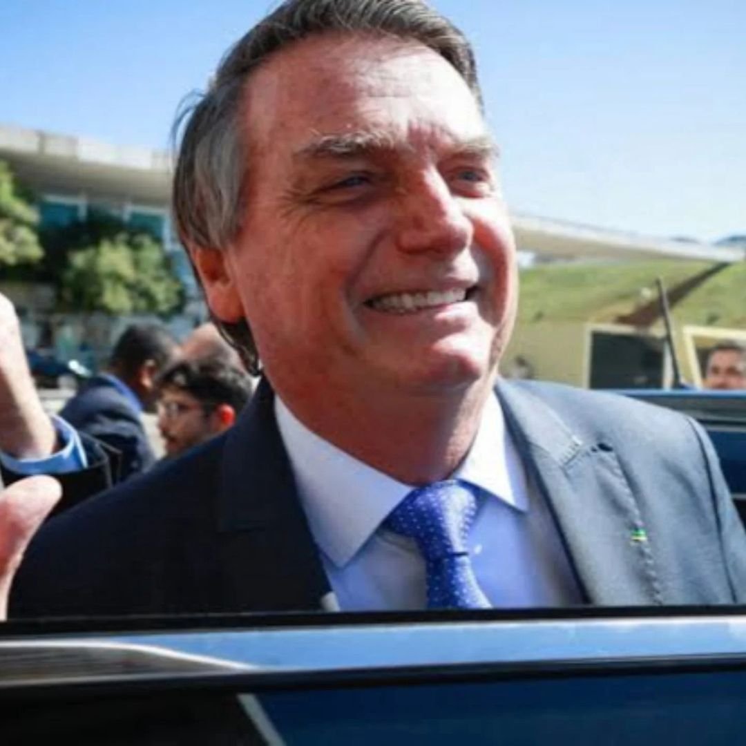 TCU arquiva acusação contra Bolsonaro por gastos em viagens