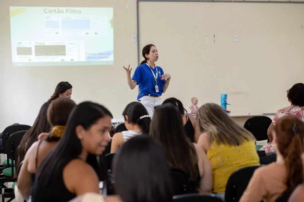 Rio Bonito sedia capacitação com enfoque no teste do pezinho