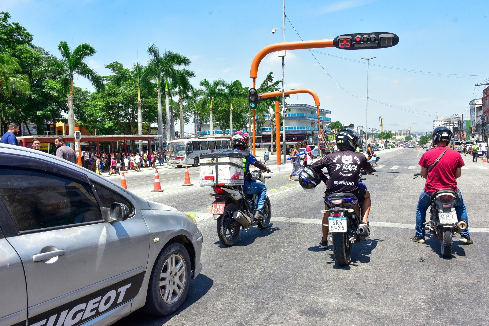 Prefeitura de Itaboraí reabre retorno na Avenida 22 de Maio para desafogar trânsito durante obras