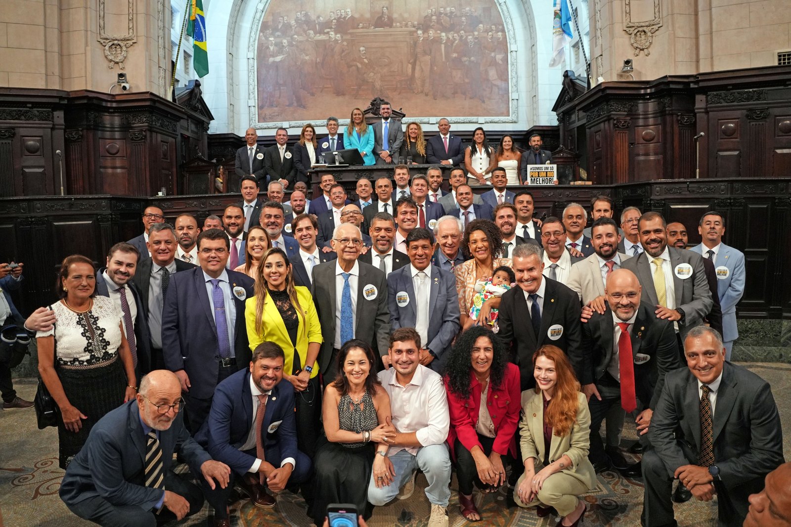 Rodrigo Bacellar é reeleito por unanimidade histórica presidente da Alerj