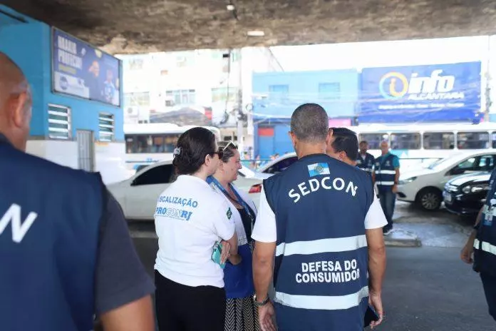 Polícia apoia fiscalização em Terminal Rodoviário de Alcântara, em São Gonçalo