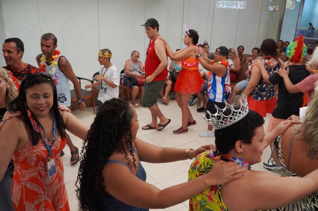 Secretaria de Assistência Social gonçalense promove baile de carnaval inclusivo