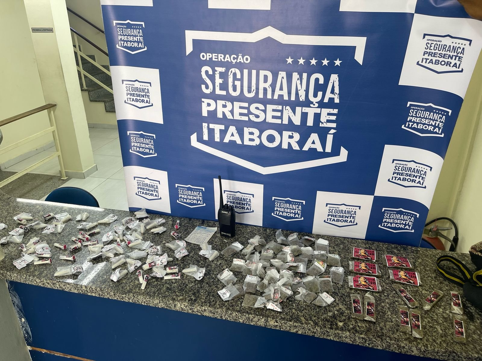 No momento em que estava assumindo o “serviço” acusado de tráfico é preso em Itaboraí; Vídeos