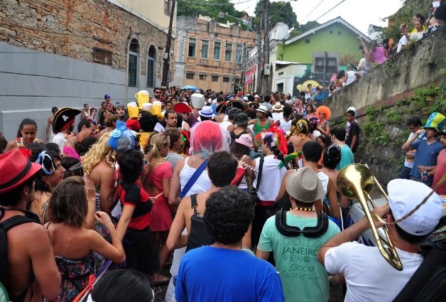 Quarta-feira de Cinzas ainda tem bloco nas ruas do Rio; confira a programação