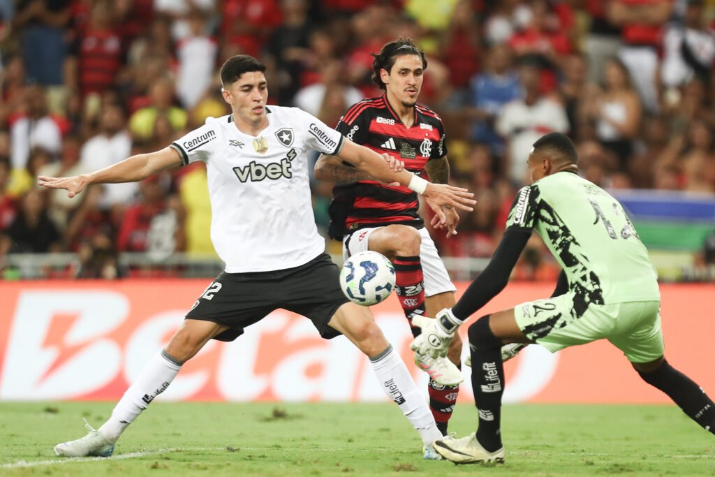 Jogo sem graça: Flamengo e Botafogo empatam sem gols no Maracanã