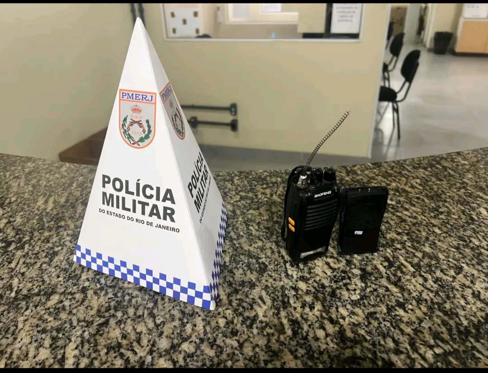 Traficante que comercializava drogas em plena praça do Catarina é preso em flagrante em São Gonçalo “Rodei, rodei”, disse no rádio