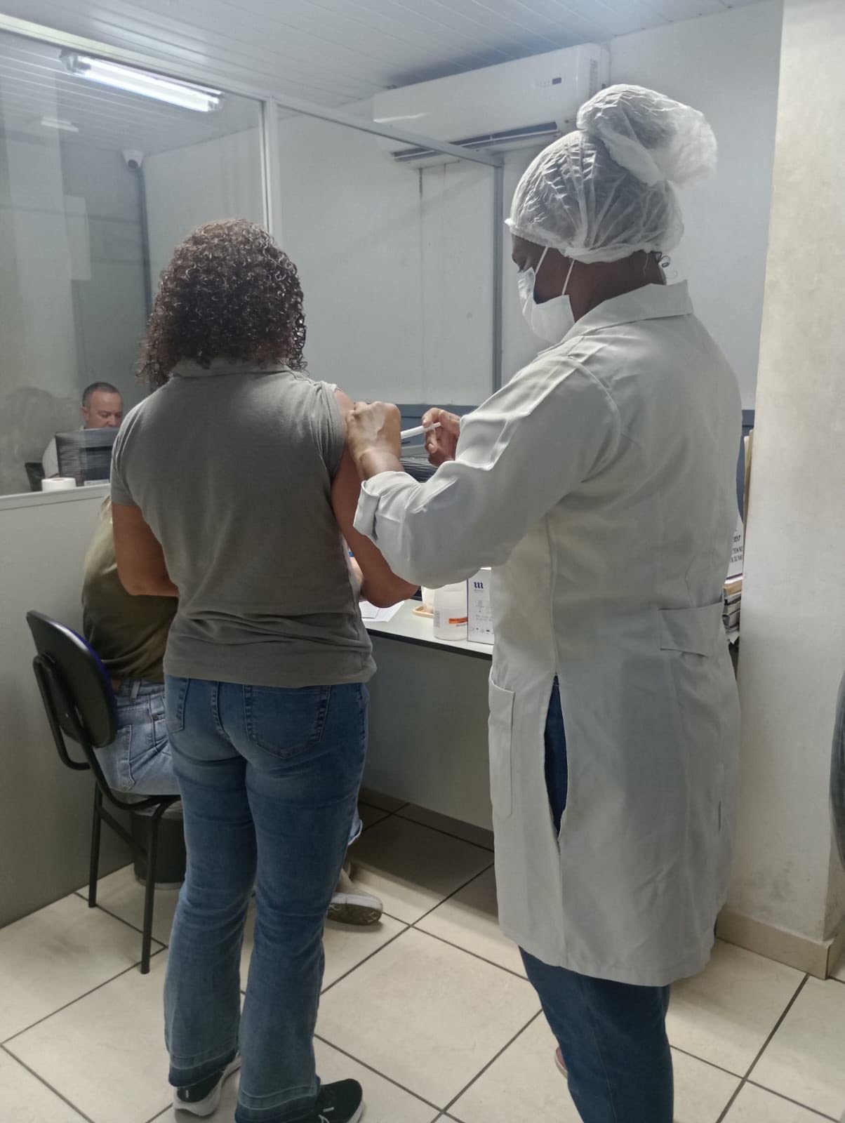 Secretaria de Saúde gonçalense intensifica ação de bloqueio contra o sarampo