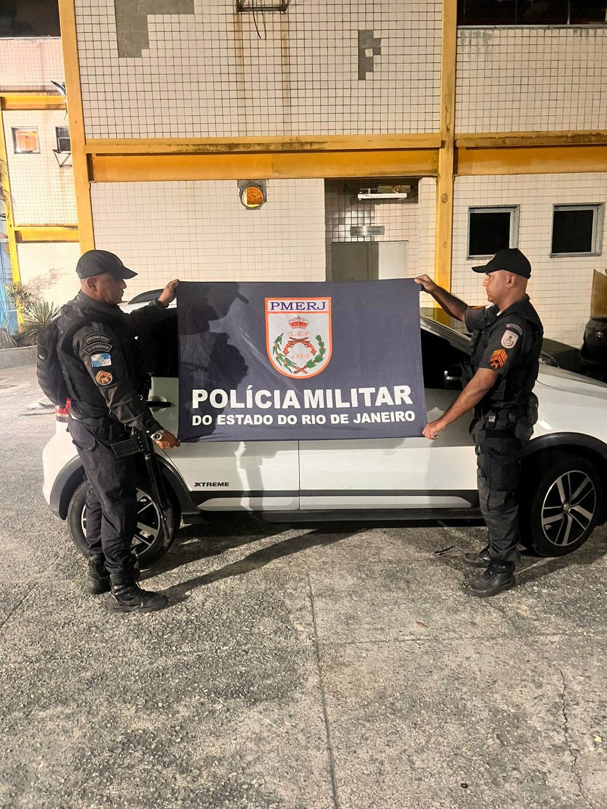 Homem é detido por suspeita de carro clonado em Niterói