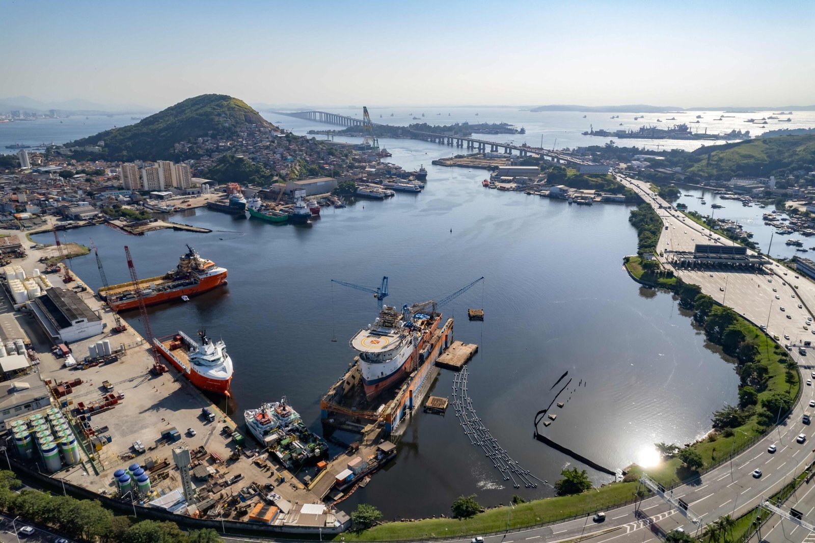 Porto niteroiense celebra 100 anos de história e destaque no setor offshore