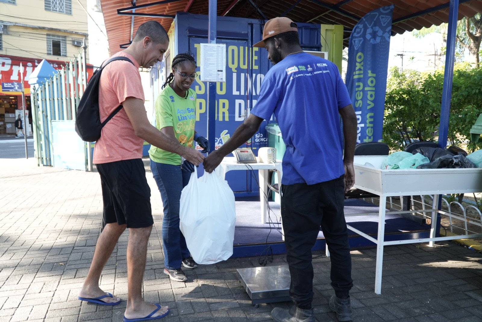 Iniciativa que deu certo: Ecoponto do Zé Garoto recicla quase três toneladas em um mês de funcionamento