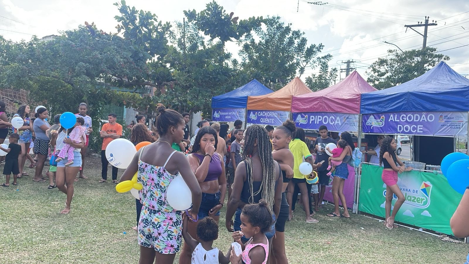 Guaxindiba em festa com a Caravana de Arte e Lazer da Prefeitura de São Gonçalo