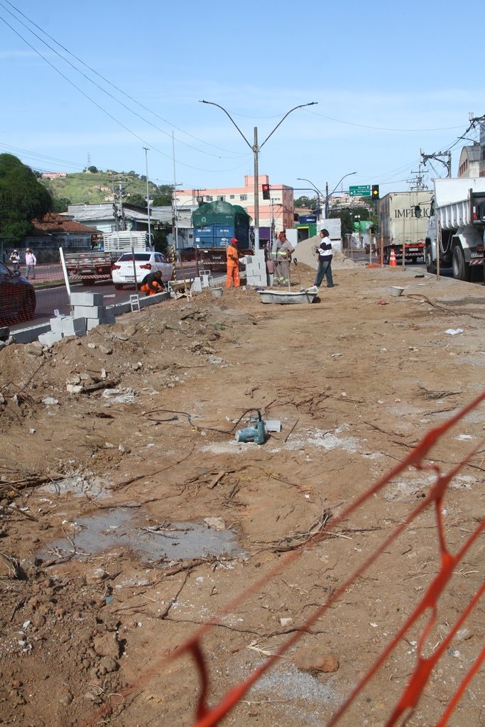Obras da Praça do Vila Lage seguem avançando 