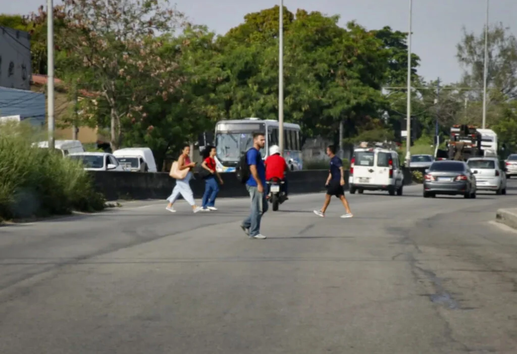 Protesto em Tribobó: população pede passarela na RJ-104 para evitar mortes