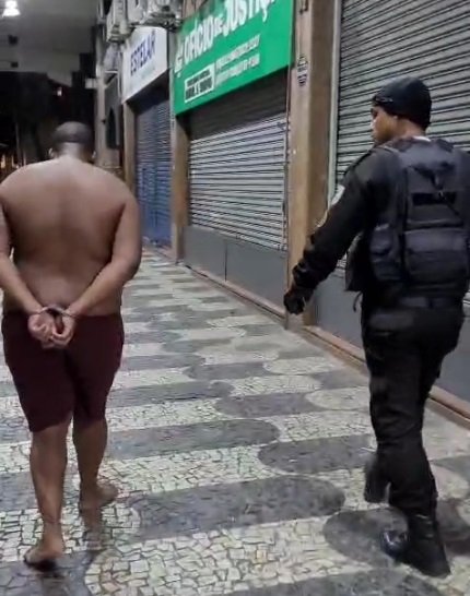 Homem corta companheira com pedaço de caco de vidro no Centro de Niterói e é preso em flagrante