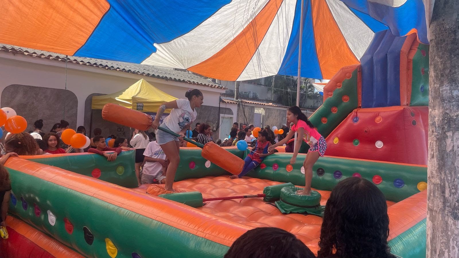 Diversão em alta em SG: Famílias do Amendoeira curtem Caravana de Arte e Lazer