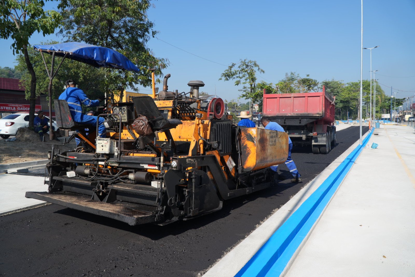 Novo módulo de estacionamento no Jardim Alcântara é pavimentado 