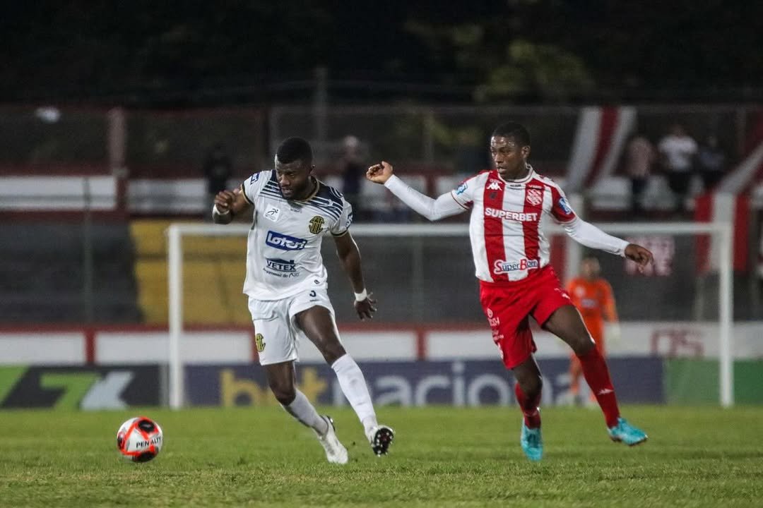 Bangu vence São Gonçalo e conquista Série A2 do Carioca