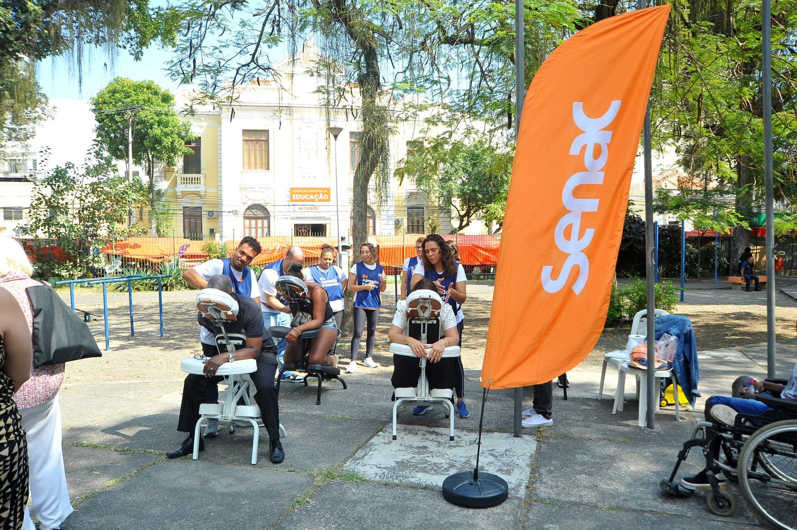 OAB niteroiense promove Ação Social na Praça São João
