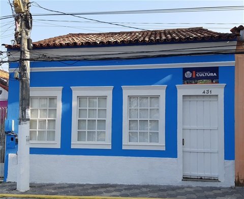 Casa Paulina Porto, em Itaboraí, inaugura exposição “Penso, logo Sinto e Existo!”, de Patrícia Trasmontano