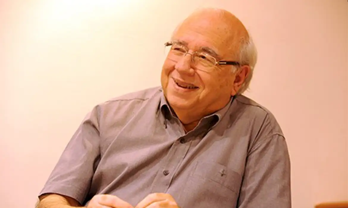 Morre Luis Fernando Verissimo, um dos maiores escritores do Brasil, tinha 88 anos