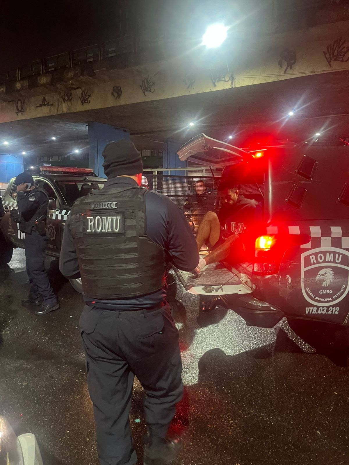 GM de São Gonçalo prende homens que arrombaram comércio no Alcântara 