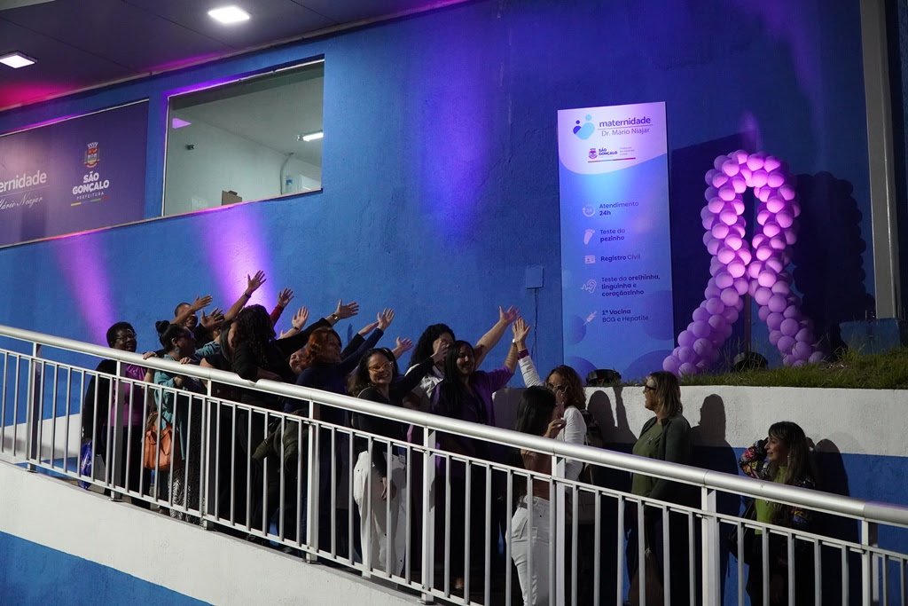 Agosto Lilás tem início em São Gonçalo com palestra e iluminação lilás na Maternidade Mário Niajar
