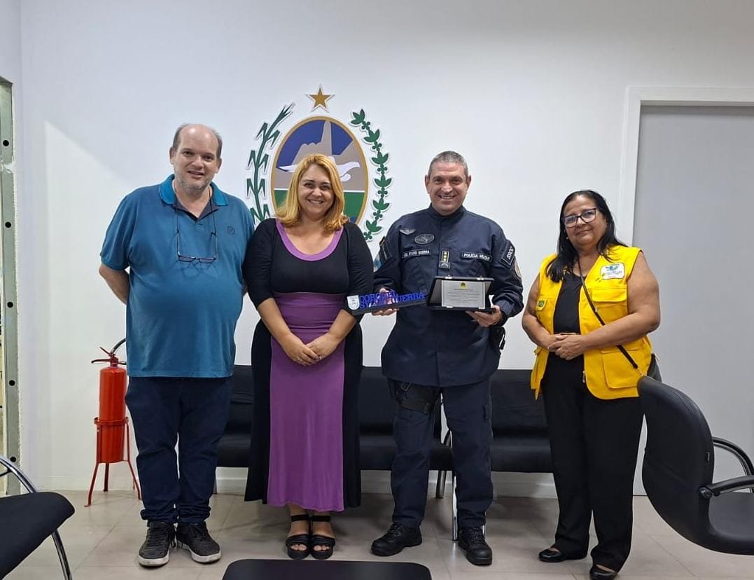 Conselho Comunitário de Segurança Pública de Niterói homenageou coronel Sylvio Guerra
