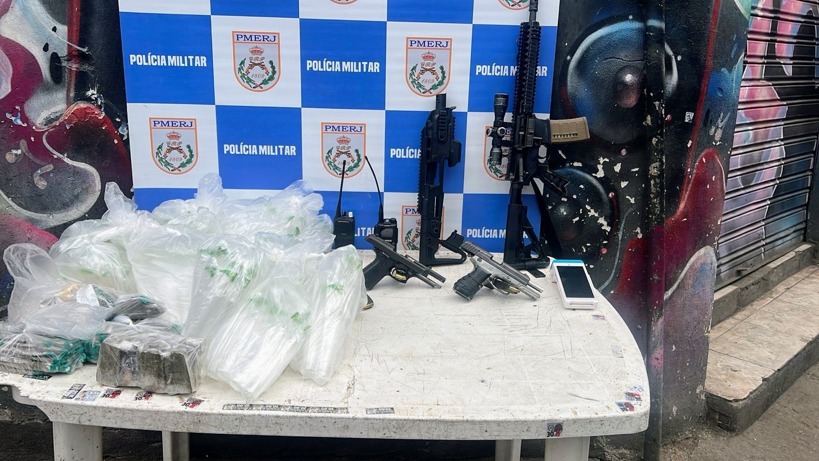 Segurança em alta: Estado do Rio chega à marca de 500 fuzis apreendidos pela Polícia Militar em 2025