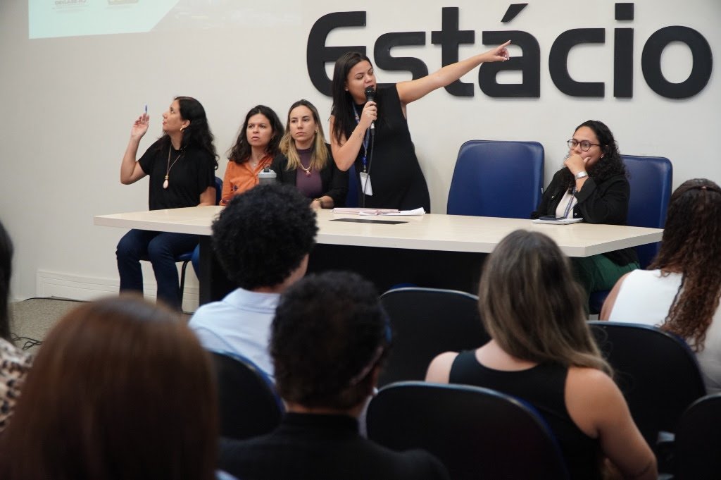 Secretaria municipal de Assistência Social marca presença em capacitação em medidas socioeducativas