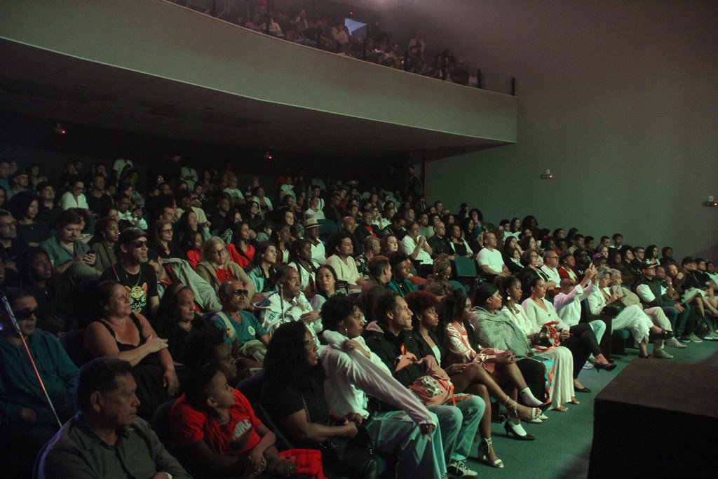 Teatro Municipal de São Gonçalo celebra quatro anos com noite especial de arte e cultura