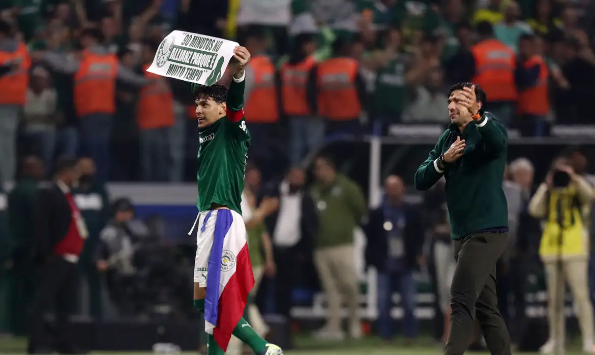 Com goleada sobre a LDU, Palmeiras avança à final da Libertadores para enfrentar o Flamengo