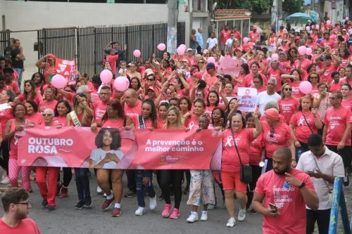 Secretaria de Saúde de São Gonçalo promove caminhada na Campanha Outubro Rosa