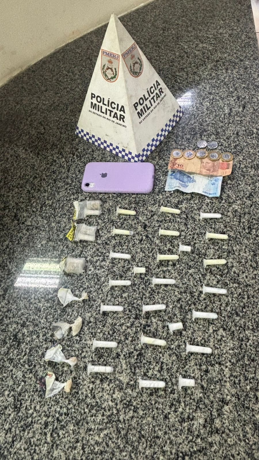 6ª Cia em ação contra traficantes de drogas em Maricá