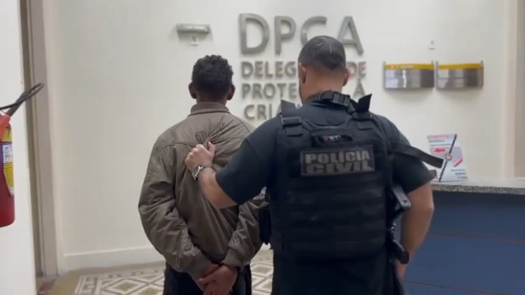 Polícia Civil prende homem foragido por crimes contra enteada em Cachoeiras de Macacu; vídeo