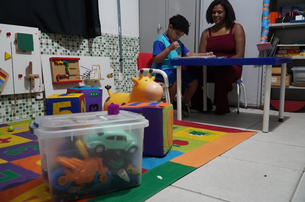 Educação gonçalense investe em salas de recursos para melhorar a qualidade do ensino