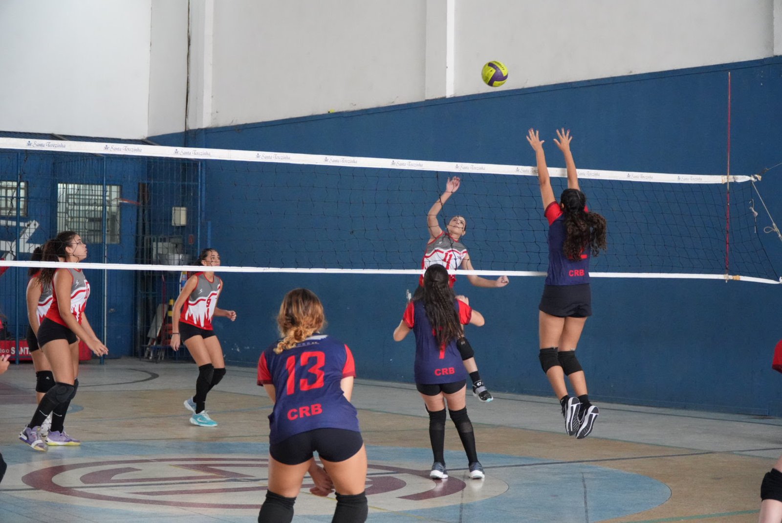 Tem início as disputas de vôlei nos Jogos Escolares de São Gonçalo